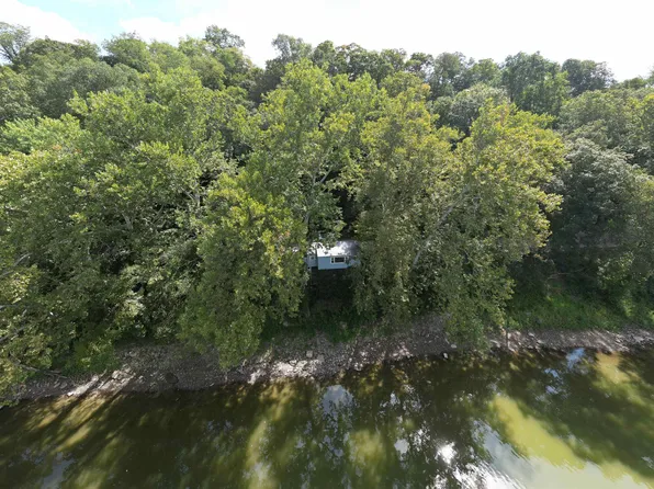 3361 Lawrenceport Rd, Mitchell, IN 47446