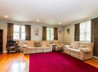 15 Holly Rd, Holbrook, MA 02343