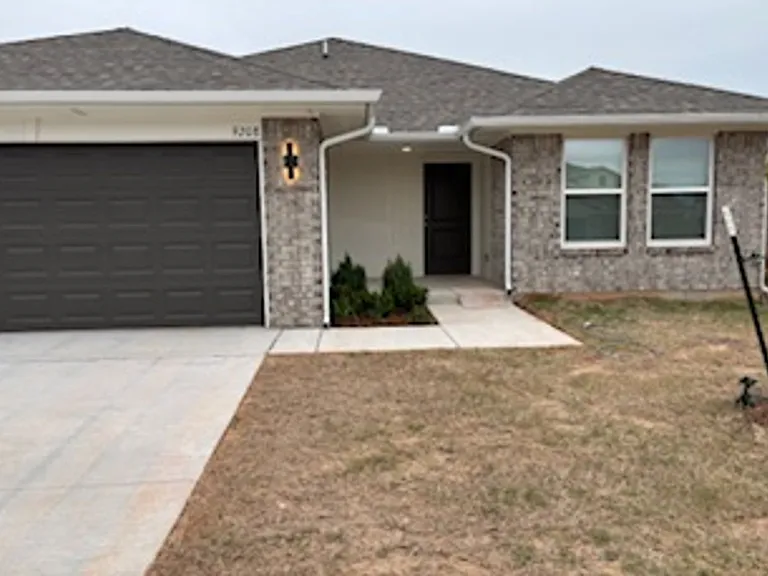9208 Blackfork Ln — Photo 2
