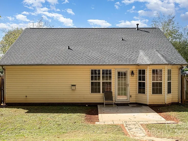 1247 Spring View Ct — Photo 6