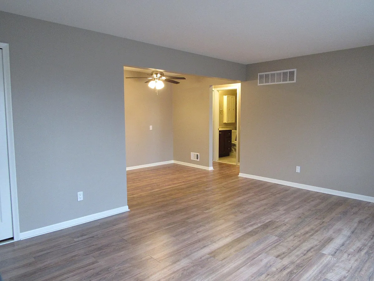 Building Photo - 32724 Harper Ave #10