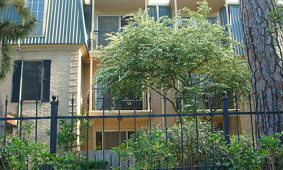 1st image of 4515 Briar Hollow Pl APT 208