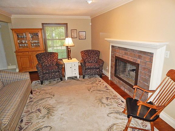 3rd image of 5636 Bentbrook St SE