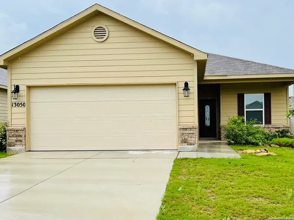 13050 Heathers Elm, St Hedwig, TX 78152