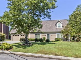 2216 Orchard Meade Ln, Knoxville, TN 37923