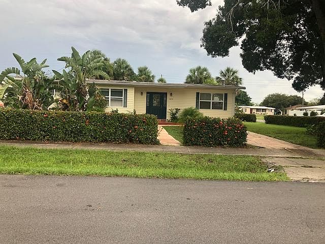 1st image of 22115 Bahama Ln