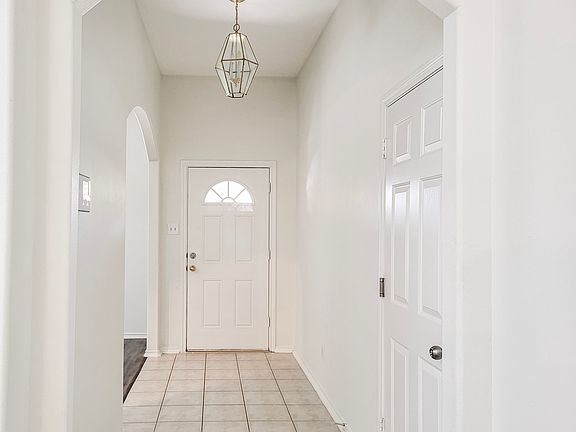 Front Hallway - Garage Door(right)