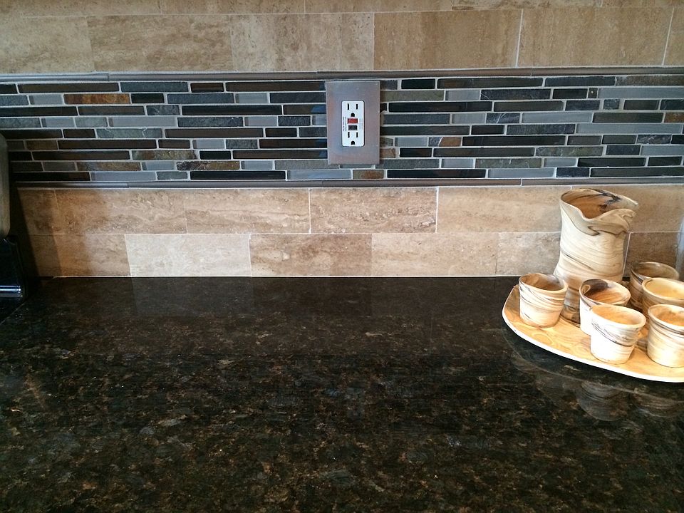 1st image of 1308 Honeysuckle Dr