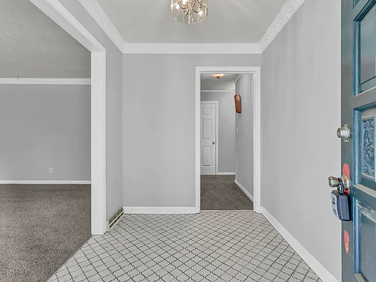 359 Meadow Ln — Photo 14