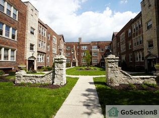 11123 S Longwood Dr, Chicago, IL 60643