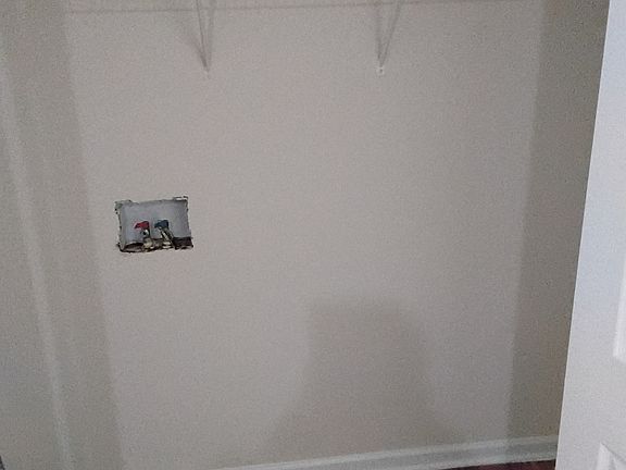5th image of 2390 Coach Way