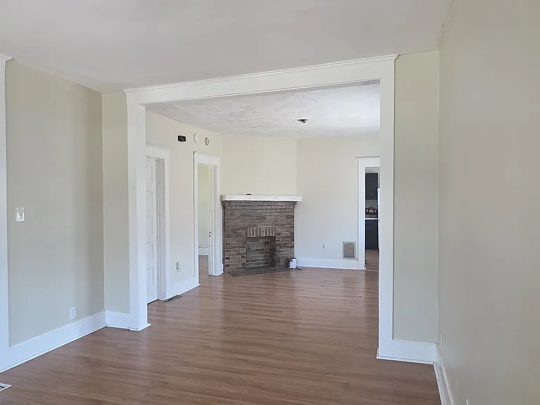 105 Edson St #2 — Photo 7