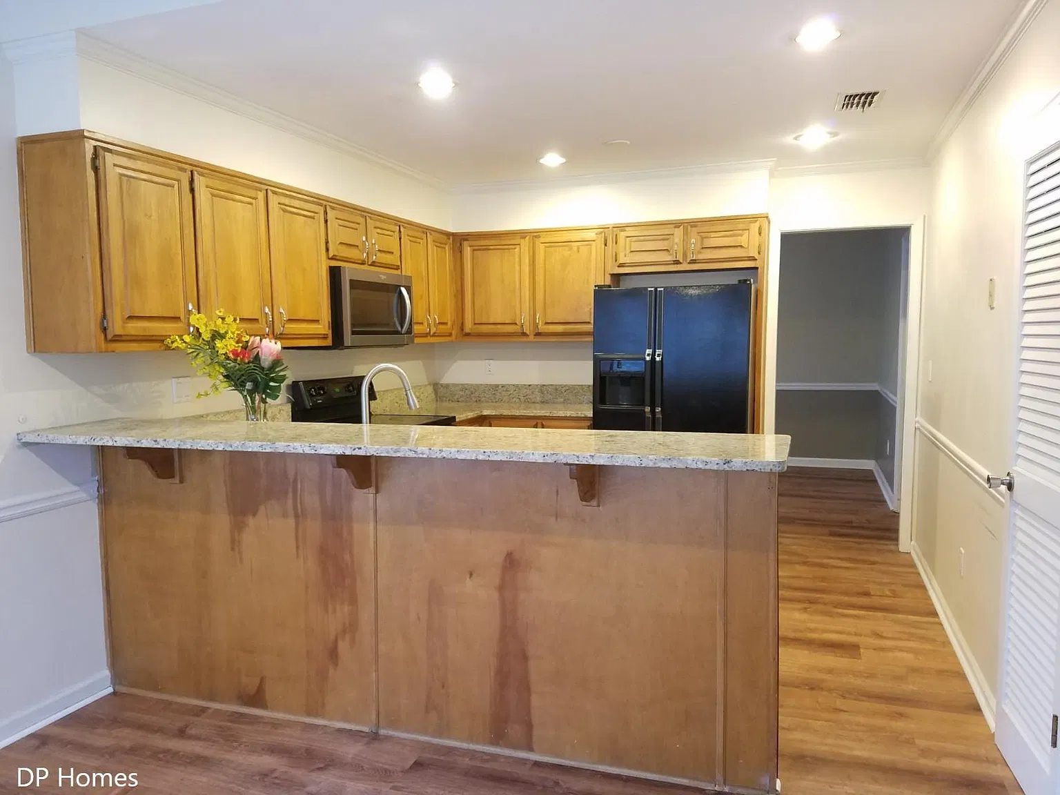 3 bed, 1801 sqft, $2,100 — Photo 4