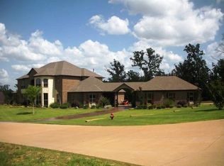 17 Stone Ridge Trl, Longview, TX 75605