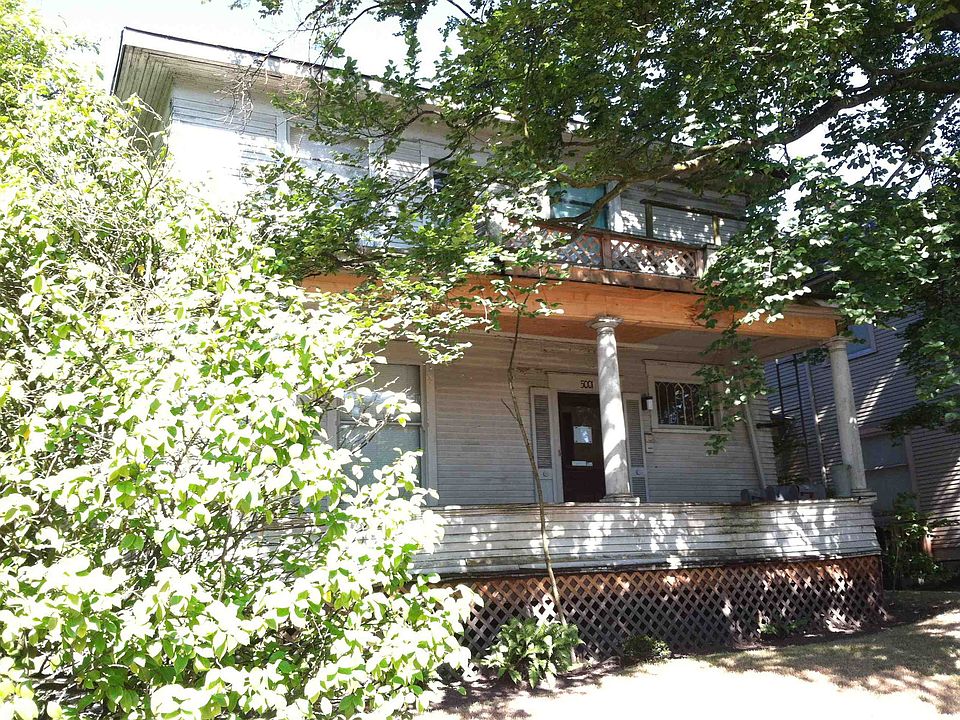 2nd image of 5001 Brooklyn Ave NE