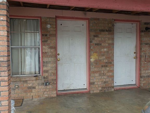 2nd image of 2505 San Eduardo Ave