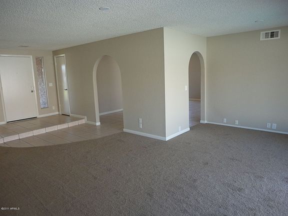 2nd image of 4016 W Grovers Ave