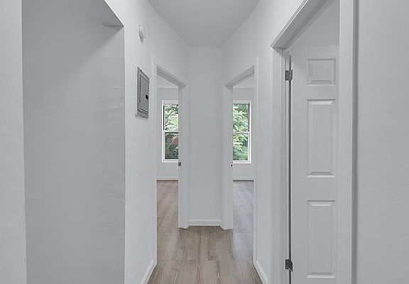5th image of 315 E 111th St #2R