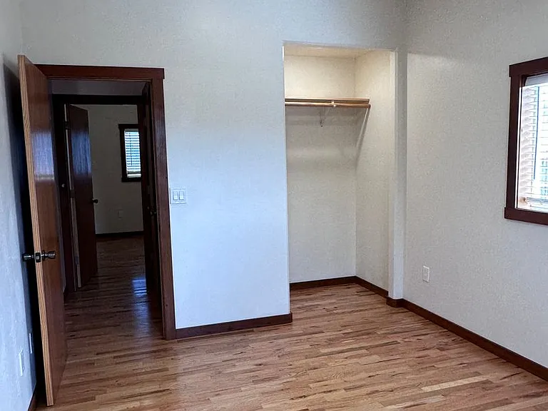1776 Lime Ave — Photo 23