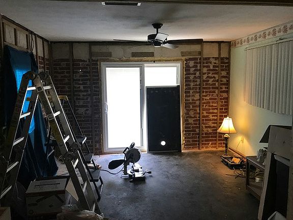4th image of 200 SE Tribble St