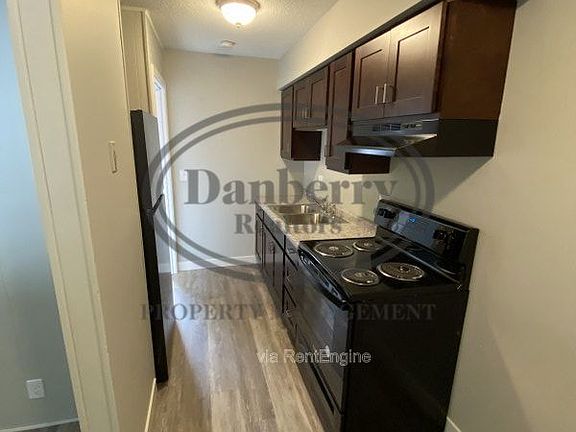 4th image of 725 N Cory St #C