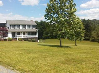 427 Serenity Ln, Hedgesville, WV 25427