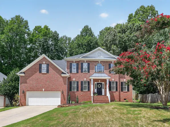 110 Drakewood Pl, Cary, NC 27518