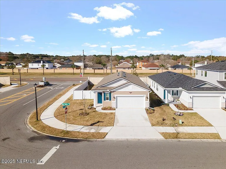 7212 Red Timber Rd — Photo 2