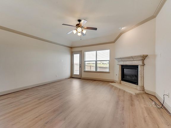 3rd image of 1300 River Oak Ln