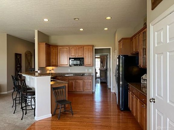 5th image of 1324 Oakhurst Ct