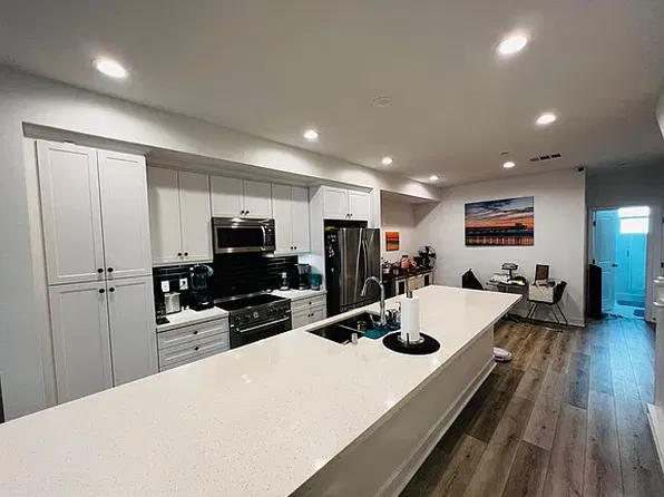 1117 Makena Way, Oceanside, CA 92054
