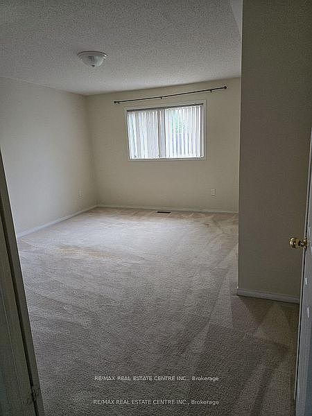 Mississauga House for rent - 3 Bedrooms — photo 7