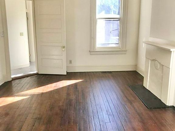 4th image of 103 N 28th St