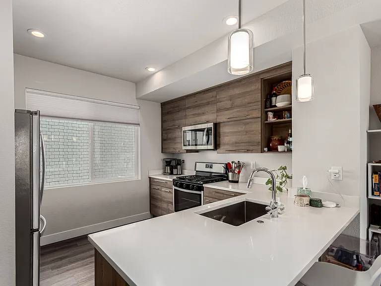 5523 W 10th Ave — Photo 8