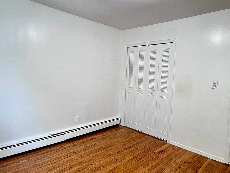 2065 E 57th St — Photo 10