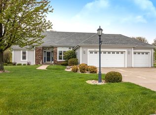 813 Sutton Dr, Eagle, WI 53119