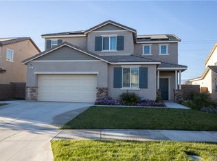 977 Peach Grv, Riverside, CA 92501