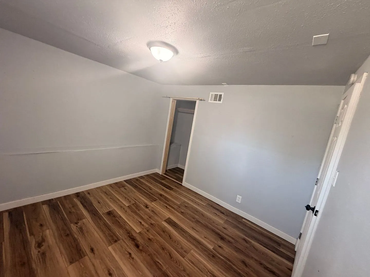 1335 Crescent Ave — Photo 2