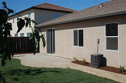 1st image of 1092 Silverton Cir