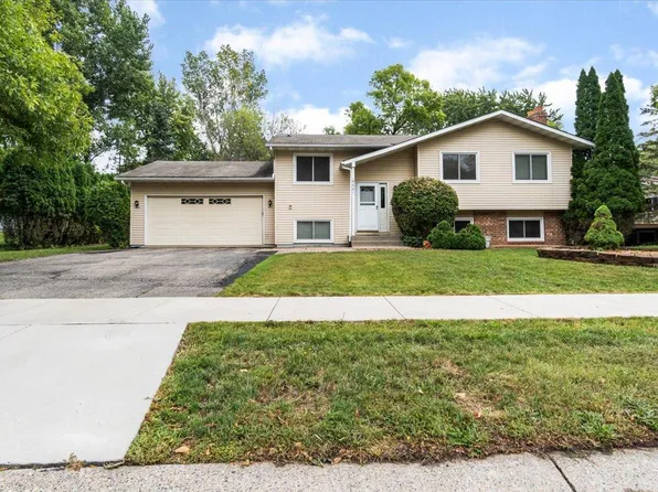 6681 W 168th Ave, Eden Prairie, MN 55346