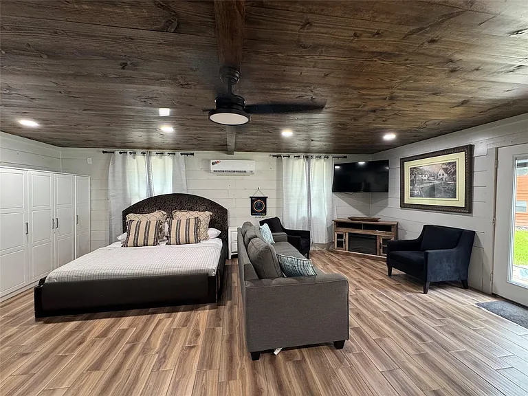 10 Boat Launch Rd #B — Photo 7