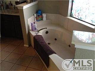 3rd image of 708 Sunrise Ct