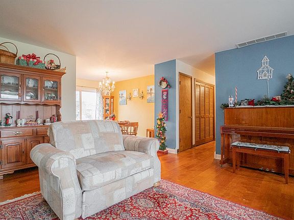 2nd image of 6652 W Liberty Ave