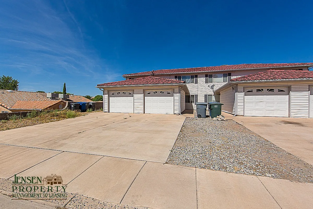3 Bedroom Townhome in La Verkin — Photo 3