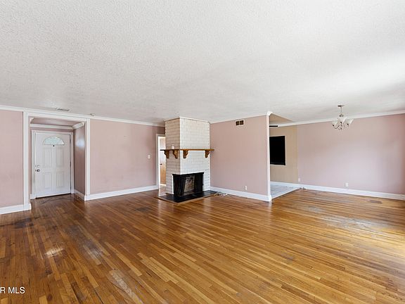 5th image of 20709 Schoolcraft St