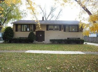 1848 Endicott Cir, Carpentersville, IL 60110