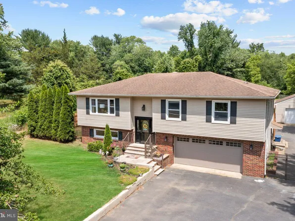 34 Highbridge Rd, New Egypt, NJ 08533