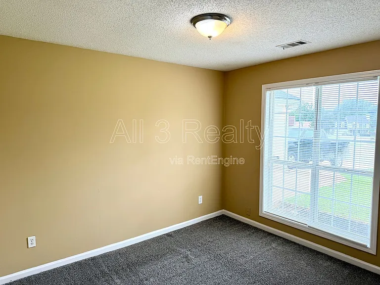 545 Plantation Cv — Photo 13