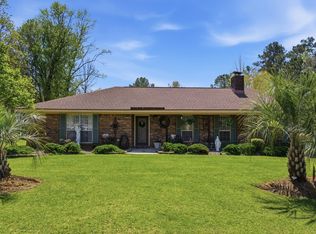 402 Edwards St, Petal, MS 39465