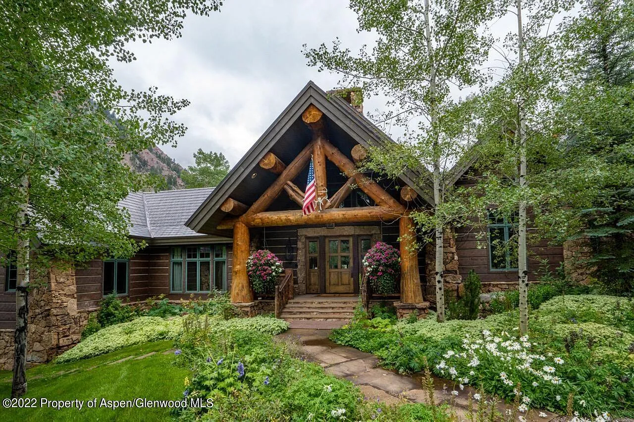 5 bed, 6314 sqft, $125,000 — Photo 1